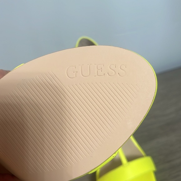 Tecru T-Strap Stilettos, 👠 color neon yellow hell 4.52 ‘’ - Picture 7 of 8